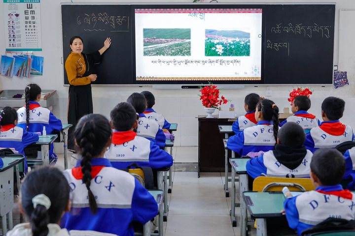 “孩子们成长得更好是我们最大的心愿”——以习为核心的党中央关心少年儿童成长和少先队工作纪实(图9)