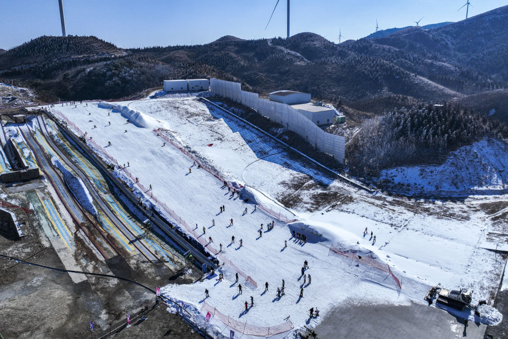 镜观·回响丨冰雪闪耀 映照澎湃中国(图11)