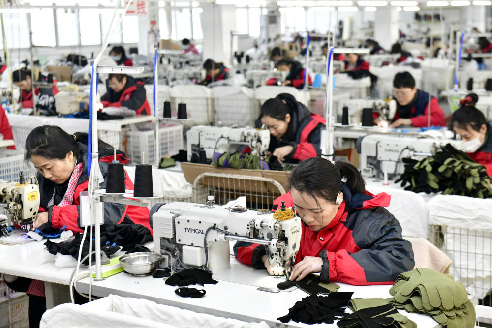 镜观·回响丨冰雪闪耀 映照澎湃中国(图16)