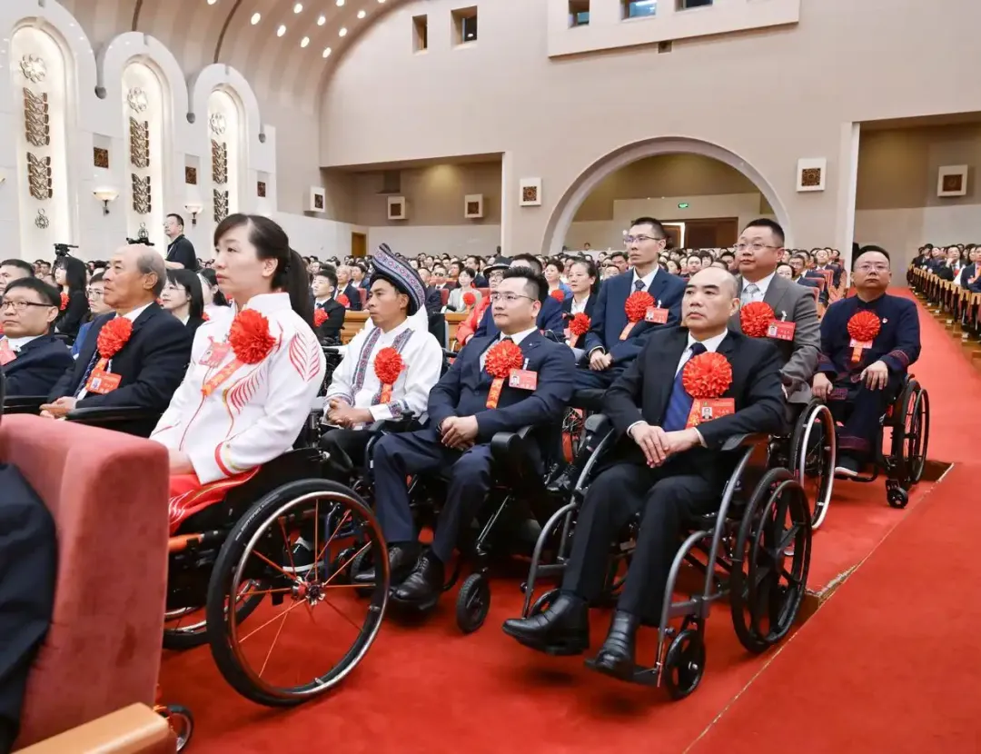 球盟会：时政微观察丨对这个群体要求“格外关心、格外关注”(图2)