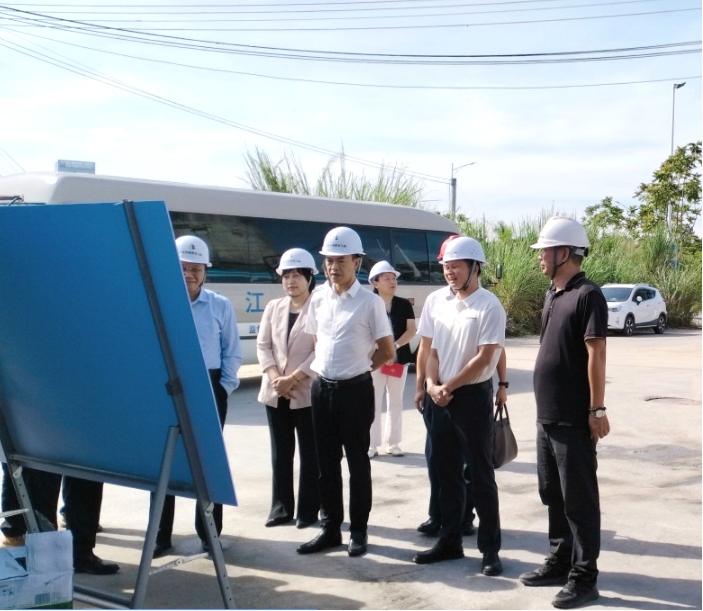 推动项目建设 为健儿备赛鼓劲——市领导调研市残疾人托养中心建设并慰问残特奥会运动员(图1)