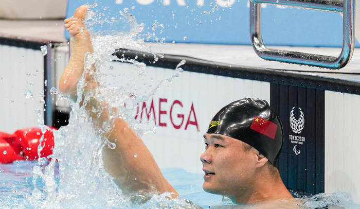 球盟会入口：残奥冠军蒋裕燕为“吴越杯”绍兴主场荣誉开球