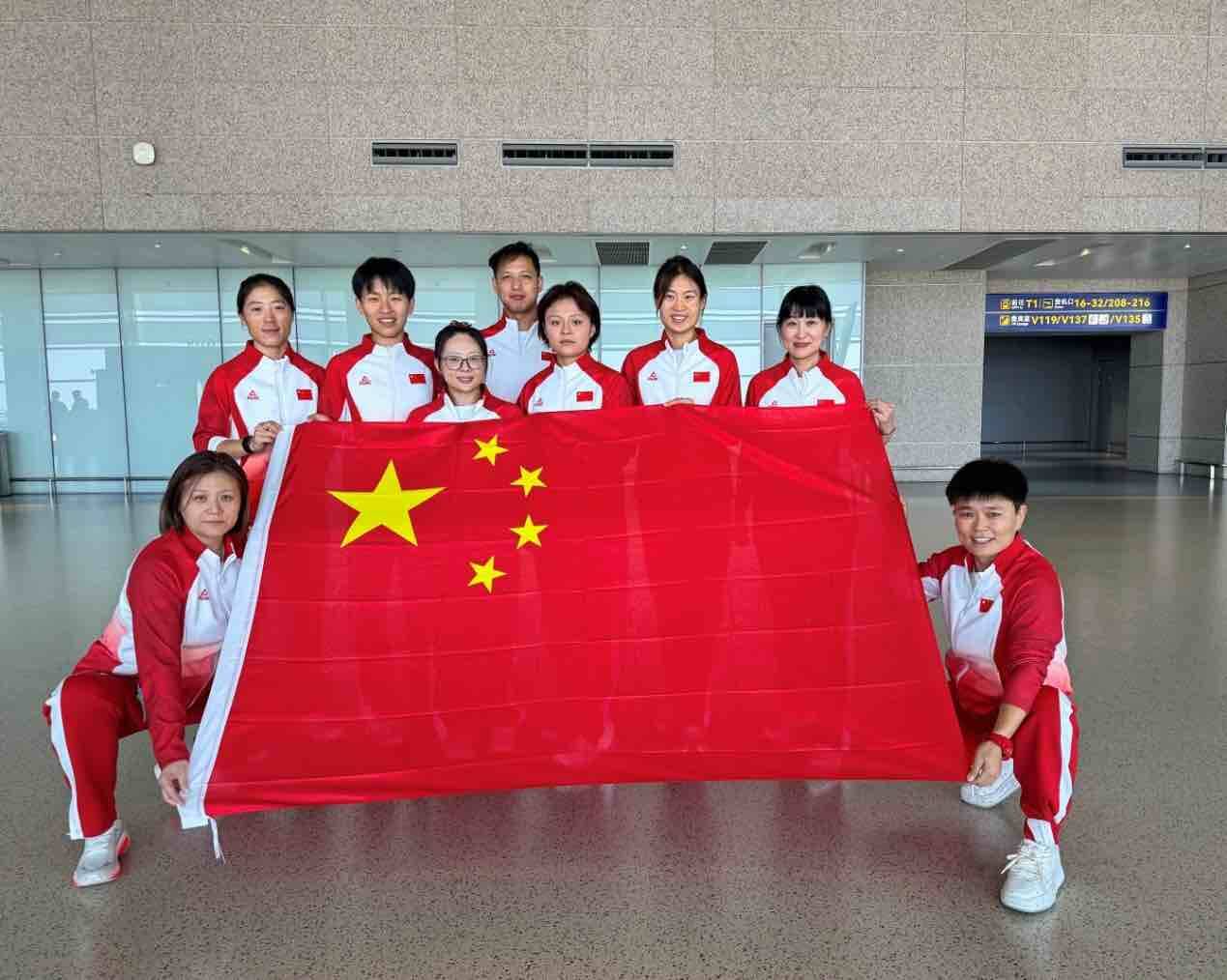 李羽洁高擎五星红旗入场山东16名运动员征战第五届亚残运会(图2)